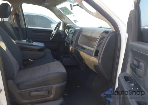 2012 Ram 1500 St z USA, uszkodzony, nr VIN 1C6RD7FP2CS272008